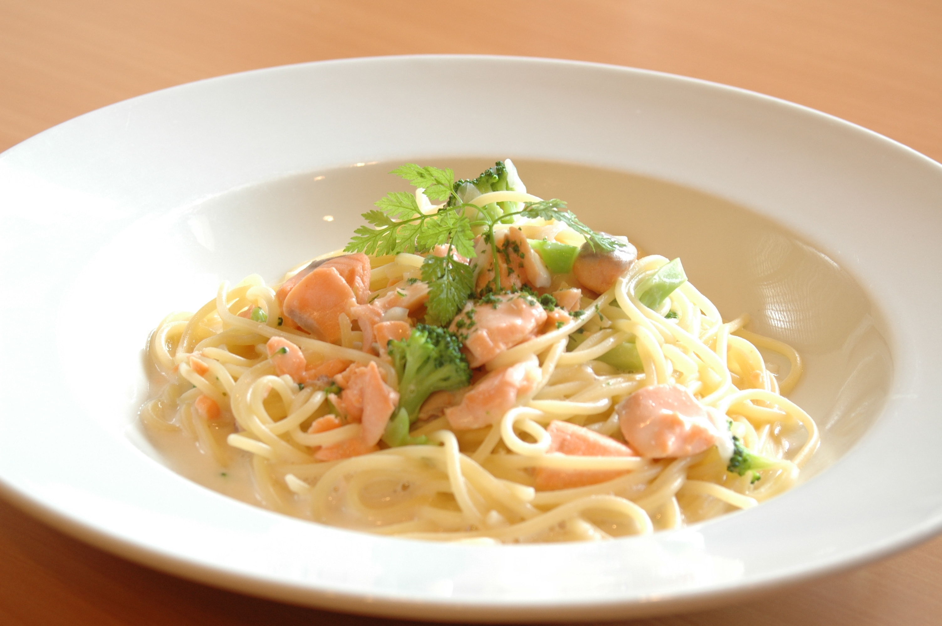 サーモンとブロッコリー